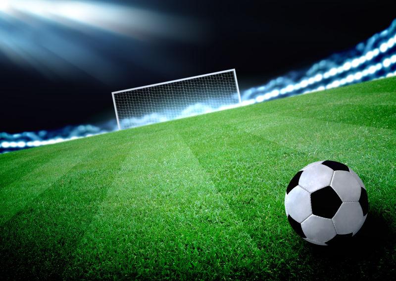 德天空：法兰克福想免签巴黎17岁的攻击型中场让热亚尔